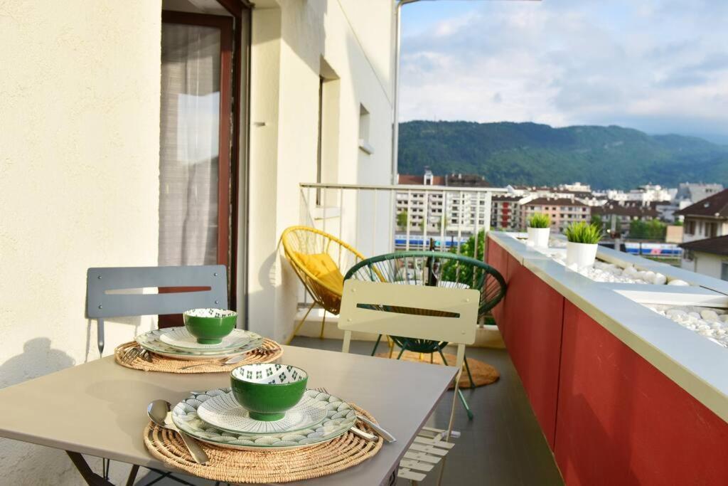 Cabana & Le Central - Proche Lac , Terrasse Et Parking Annecy Esterno foto